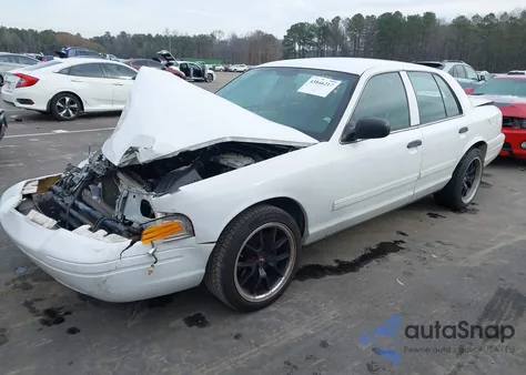 2011 Ford Crown Victoria Police Interceptor z USA, uszkodzony, nr VIN 2FABP7BV2BX159392